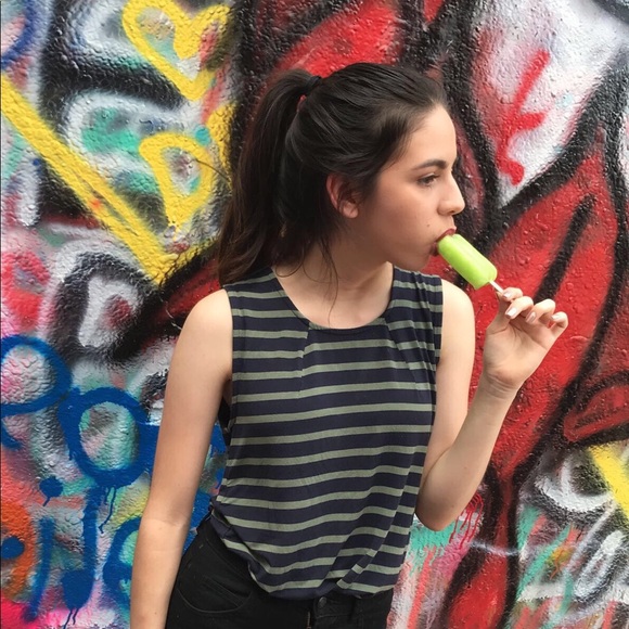 Poshmark profile picture for @loudest